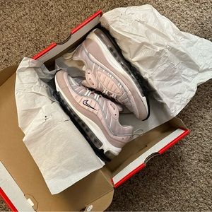 SOLD / NIKE Air Max 98 sneakers in ‘barely rose & reflect silver’